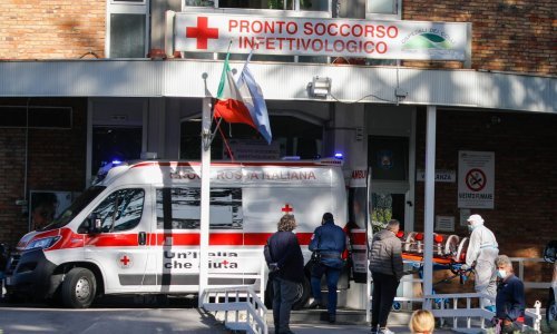 Jug Italije izbjegao prvi val, no udario ga drugi: Društvenim mrežama širi se zastražujući video iz bolnice, situacija je izmakla kontroli