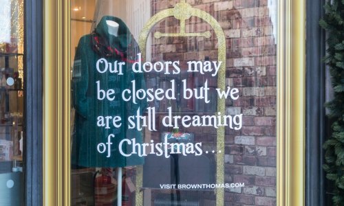 Irska planira postupno ukidati mjere protiv covida uoči Božića