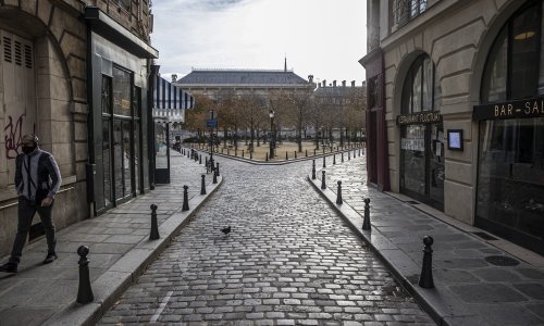 Šopingholičari shrvani: Legendarni pariški trgovački centri zjape prazni, pogledajte te otužne prizore