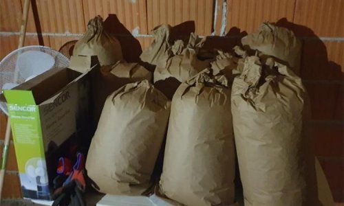 Policija kod Zadranina pronašla 11 kartonskih vreća s gotovo 24 kilograma marihuane