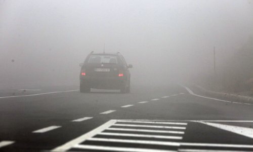 Magla, odroni, poledica... HAK ima nekoliko upozorenja za vozače