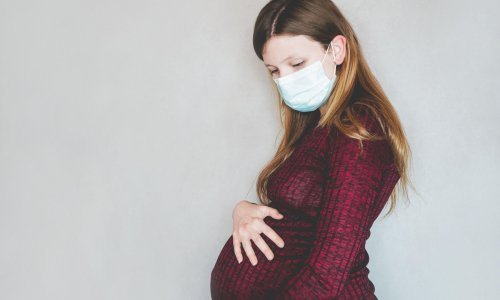 Stručnjaci upozoravaju: Covid-19 mogao bi imati dugoročni utjecaj i na bebe koje su u vrijeme pandemije još bile u maternici