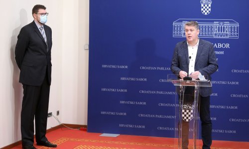 SDP predlaže Zakon o jednogodišnjem moratoriju na kredite kako bi se zaštitio standard građana