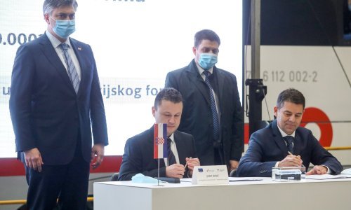 [FOTO/VIDEO] HŽ i Končar potpisali 844,7 milijuna kuna vrijedan ugovor za 21 elektromotorni vlak