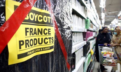 Pakistanski islamisti kažu da je vlada pristala na bojkot francuskih proizvoda