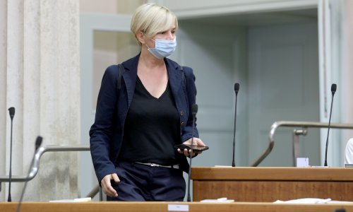 Benčić usporedila Sabor i Bundestag u koronakrizi: Kako to da su se hrvatski zastupnici odrekli političke odgovornosti?