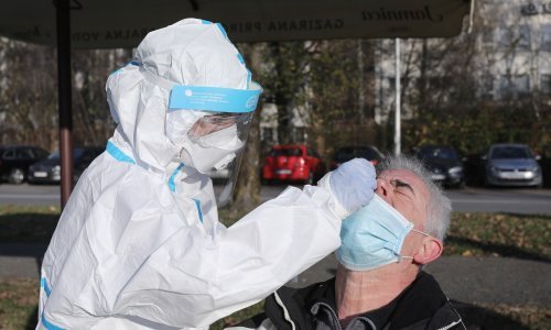 Koliko bi koštalo masovno testiranje svih stanovnika Hrvatske i bi li to zaustavilo zarazu?