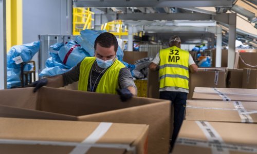 Hrvatska pošta sklopila sporazum s Amazonom. Očekuju velik rast broja pošiljki, a doznali smo što to znači za sve ljubitelje online šopinga