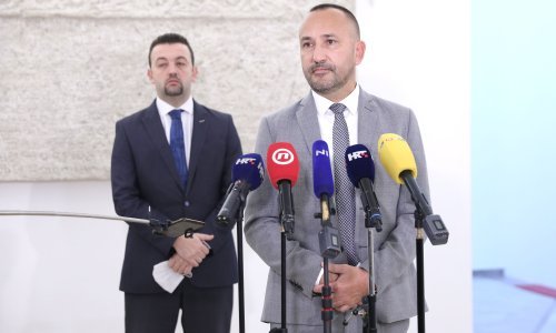 Zekanović: Očekuje li političku scenu velika koalicija HDZ-a i SDP-a?