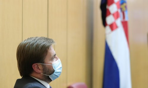 Burna rasprava o povjerenju Ćoriću, 'ministru neodrživog razvoja i devastacije okoliša'