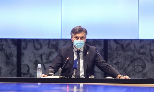 Pala konačna odluka: Zatvaraju se kafići i restorani, zabranjuju svadbe, obustavljaju sajmovi?