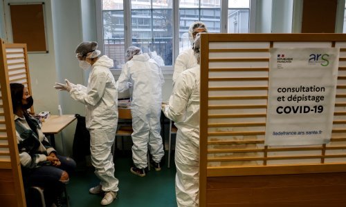 U Francuskoj pada broj novozaraženih, hospitaliziranih i umrlih