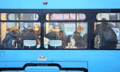 Kako će se u Zagrebu provoditi odluka o 40 posto popunjenosti javnog prijevoza? 'Brojanje putnika nije izvedivo, ne ulazite u tramvaj ako vidite da je pun'