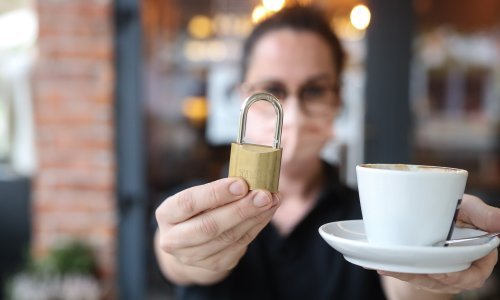 [ANKETA] U ponoć na snagu stupaju strože mjere, a mi vas pitamo za mišljenje: Jeste li zadovoljni ili smatrate da su pretjerane?