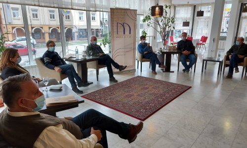 Novinari u Vinkovcima o tužbama, zastrašivanju; Zovko: Izostaje reakcija države što daje dodatni vjetar u leđa onima koji podnose tužbe