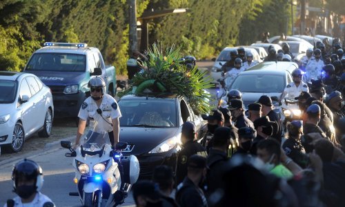 Bez imalo dostojanstva i respekta prema Maradoni, objavili fotografije koje su izazvale skandal u Argentini