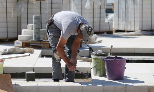 Broja osiguranika pri HZMO-u na godišnjoj razini manji za više od 11 tisuća