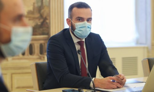 Aladrović ne zna za poslodavce koji radnicima ne dozvoljavaju propisanu samoizolaciju: Postignut je konsezus, zdravlje je najvažnije