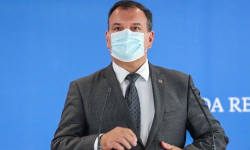 Beroš komentirao slučaj pacijenta koji je preminuo u Areni Zagreb i potvrdio: Razmišlja se o zatvaranju trgovačkih centara