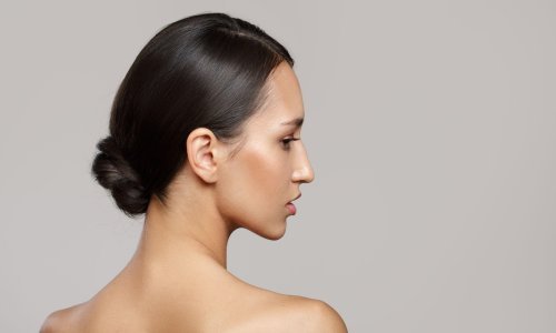 Znate li što je ulje moringe? Ovaj beauty proizvod s lakoćom rješava problem ispucanih vrhova kose