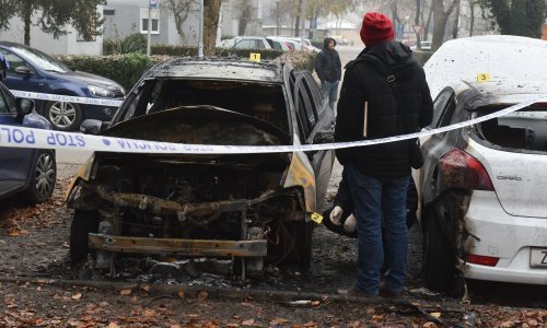 [VIDEO/FOTO] Izgorjela tri automobila u Zagrebu
