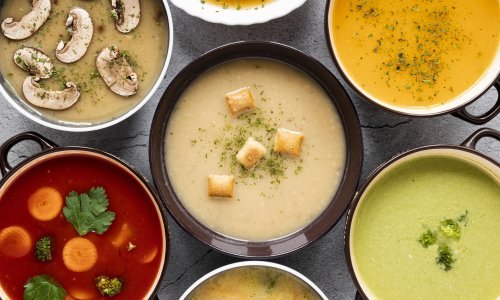 Jeste li znali da su ju ljudi kuhali prije više od 20.000 godina ili da je prvi restoran nastao upravo zahvaljujući juhi? Evo zašto bismo svi trebali jesti više juhe!