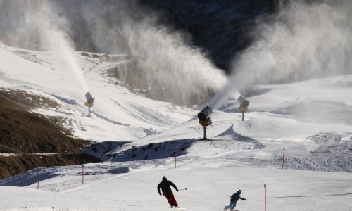 Švicarci pripremaju skijališta i ne mare za Talijane i Francuze