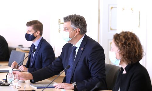 Više od 160 glumaca zagrebačkih kazališta Plenkoviću, Mariću i Obuljen Koržinek poručilo: Zaboravili ste na samostalne umjetnike