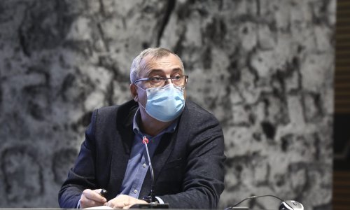 Stožer o novim zarazama, cijepljenju i skijanju: Capak pretpostavlja da EU neće dopustiti rekreativno skijanje