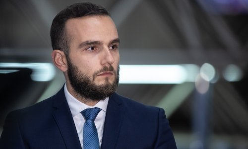 Potpore za plaće idu i nakon Nove godine, za sada smo uspjeli izbjeći crne scenarije, trgovačke centre ne treba dirati