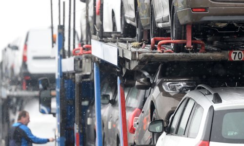 Spremate se kupiti novi automobil? Pričekajte novu godinu, izgleda da padaju trošarine