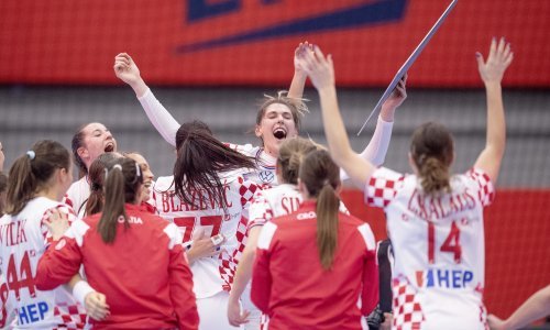 [VIDEO, FOTO] Hrvatske rukometašice priča su dana u Danskoj zbog ludog plesa u dvorani, a evo i prvih reakcija iz naše svlačionice