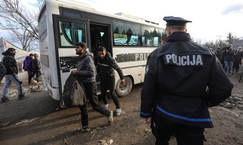 Razbijena skupina krijumčara ilegalnih migranata u BiH