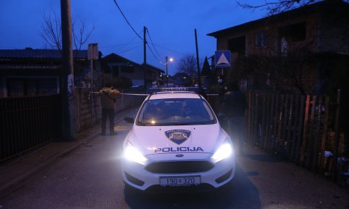 Dvojici napadača na policajce u Kozari putevima određen pritvor
