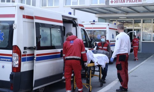 Splićanin s dvije korone proživljava noćnu moru, stručnjak objašnjava što mu se događa i kakve to veze ima s cjepivom