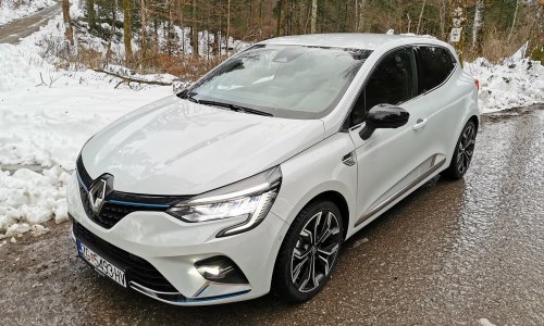 [FOTO/VIDEO] Vozili smo Clio E-Tech Edition hibrid 140; glavni adut mu je izuzetno pametno koncipiran hibridni pogon