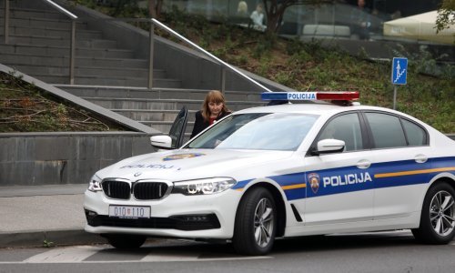 Ušli u Hrvatsku pa iz samoizolacije prošetali do policije; drugi prodavao krumpire i jabuke; treći otišao u trgovinu