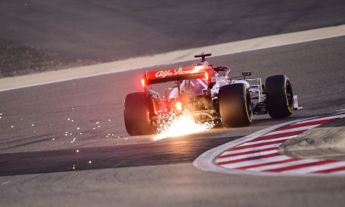 [VIDEO] Nova nesreća u Formuli 1; Kimiju Räikkönenu se usred treninga zapalio bolid, a Finac je brzom reakcijom izbjegao tragediju