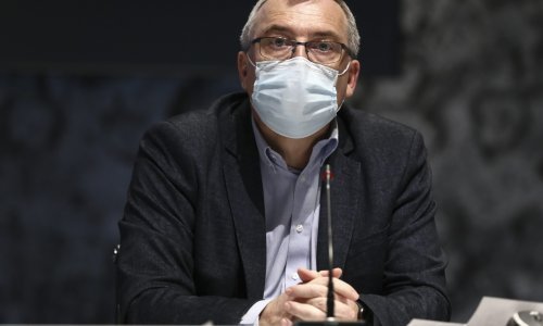 'Izglednije je da neće biti škole, ili će je biti djelomično, varijanta B, dio učenika u škole, dio od kuće'