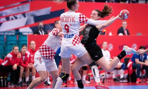 [FOTO] Hrvatski rukometaši čestitali rukometašicama na senzacionalnom uspjehu; jedna poruka se ističe: Morate sanjati prije...