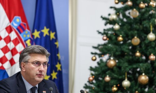 Plenković: Bogović bio je jedan od prvih crkvenih povjesničara, pamtit ćemo ga po predanom i neumornom radu