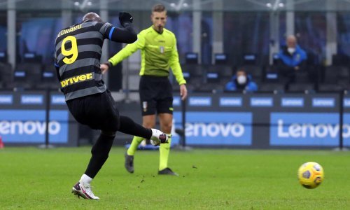 Milan gubio od Genoe, ali se uspio vratiti i uzeti bod; Inter iskoristio to i kiks Juvea i stigao na bod do prvog mjesta