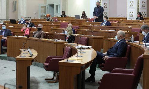 Oporba kontrira, ali podržava isključivi gospodarski pojas; Petrov: Bilo bi bolje da je ranije, ali ćemo ga podržati otvorenog srca i ruku