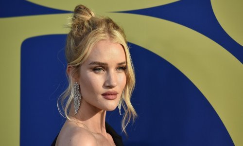 Svečane frizure za doček Nove godine s kojima ne možete pogriješiti