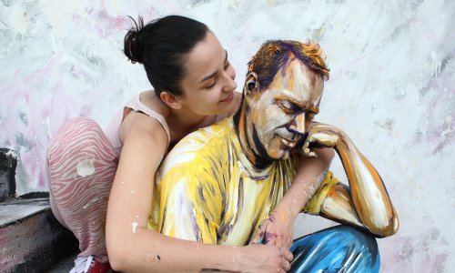 [FOTO] Kakva umjetnost: Upoznajte Tenu Grgić koja stvara nevjerojatne optičke iluzije, galeristi je još nisu prepoznali, ali se zato glazbenici otimaju za njezine nevjerojatne radove