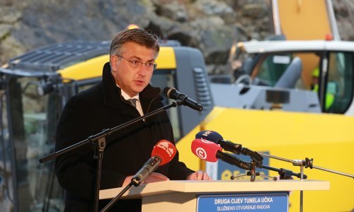[VIDEO/FOTO] Plenković otvorio radove na drugoj cijevi tunela Učka: Projekt vrijedan milijardu i pol kuna, radovi završavaju 2024.