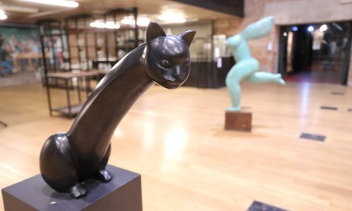 [FOTO] Zavirite na prodajnu izložbu 'Kolektart' u Laubi