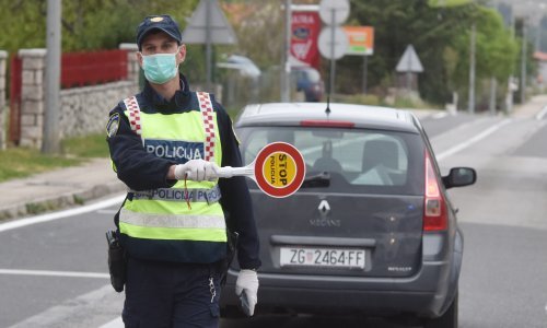 Muškarac kod Karlovca uporno vozi iako mu je oduzeta vozačka; sada su ga za volanom zatekli pijanog pa je dobio 60 dana zatvora