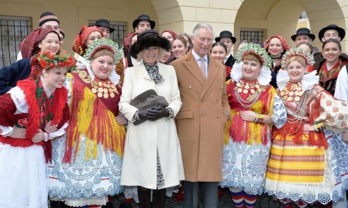 [FOTO] Britanska kraljevska obitelj već 100 godina šalje božićnu čestitku, a 2016. svojim podanicima poslali su jednu iz Hrvatske