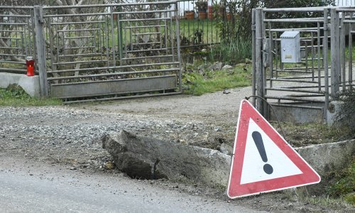 Dječak preživio nakon što je automobil na njega naletio dvaput